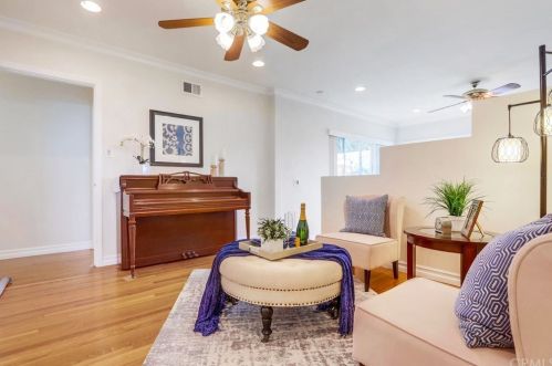 1527 Riviera Dr, Santa Ana CA 92706-1850 exterior