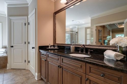2459 Ellijay Dr, Atlanta GA  30319-3439 exterior