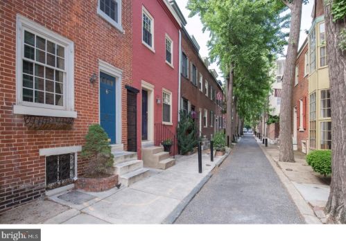 424 Camac St, Philadelphia, PA 19147-1141