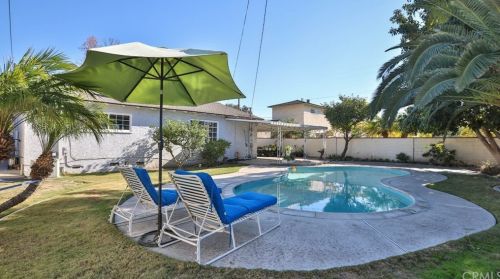 11721 Clover Ln, Garden Grove, CA 92841-2426
