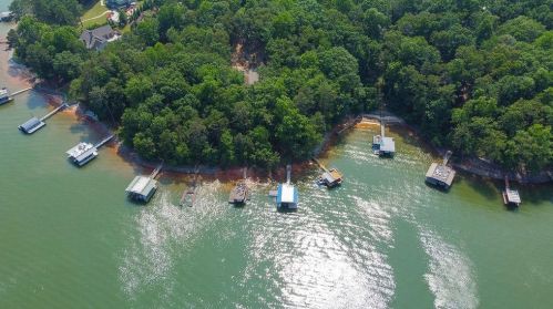 250 Eastview Dr, Dawsonville, GA 30534-7156