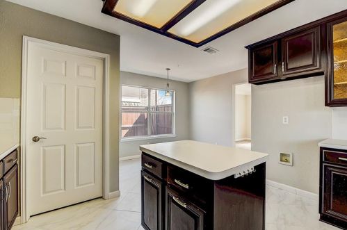 3908 Randall Ln, Carrollton TX 75007-1085 exterior