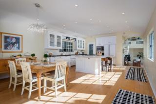 138 Toro Canyon Rd, Carpinteria, CA 93013-3039