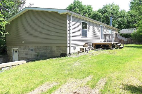 125 Oregon Ave, Vandergrift, PA 15690-2127