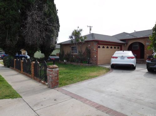 14411 Coke Ave, Paramount, CA 90723-3611