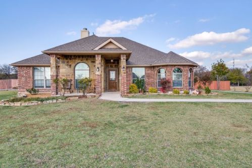 1026 Harmony Cir, Nevada, TX 75173-8114
