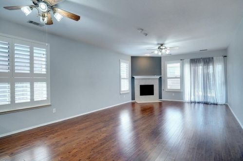 5829 Arena Cir, Fort Worth TX  76179-2369 exterior