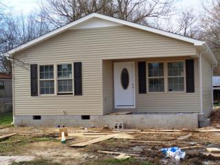 106 Vine St, Tullahoma, TN 37388-3224