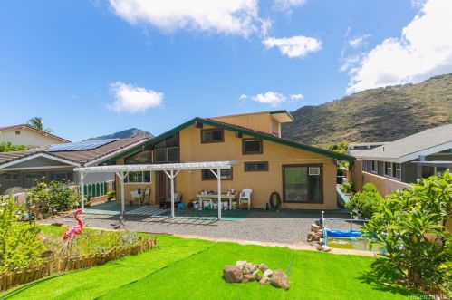 1279 Kaeleku St, Honolulu HI  96825-3005 exterior