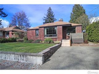 1246 152nd St, Seattle, WA 98133-6214