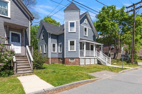 39 Lovell St, Portsmouth, NH 03801-4933