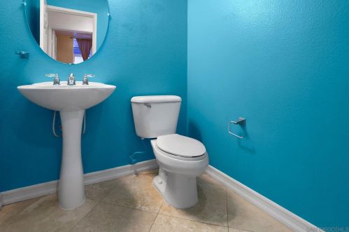 1728 Picket Fence Dr, Chula Vista CA  91915-1858 exterior