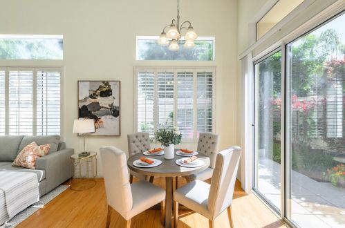 22 Del Ventura, Irvine CA  92606-8857 exterior