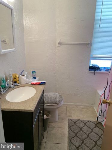 2140 10th St, Philadelphia PA 19148-3005 exterior