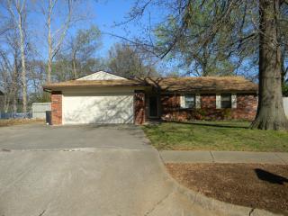 1861 Surrey Dr, Pryor, OK 74361-8428