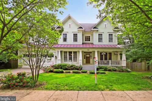 504 Meridian St, Falls Church, VA 22046-2623