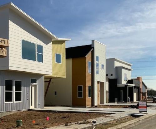 5300 Agatha Cir, Austin TX  78724-6218 exterior