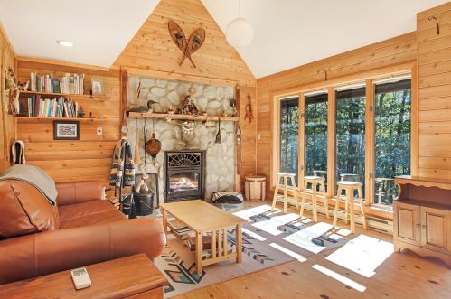 124 Frescoln Rd, Wentworth, NH 03282-3502