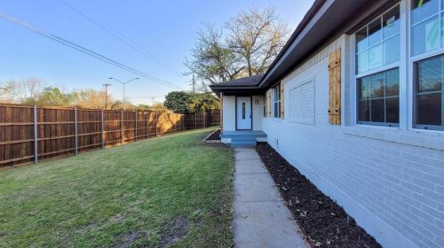 6937 Greentree Ln, Dallas TX  75214-1821 exterior