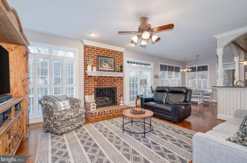 874 Pheasant Hill Rd, Summit Point WV  25446-3634 exterior