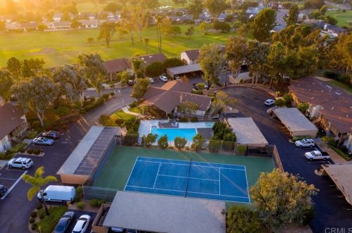 1083 La Reina Dr, San Marcos, CA 92078-1346