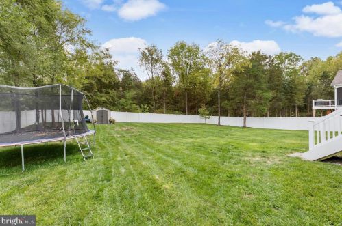 402 Chickamauga Dr, Harpers Ferry WV  25425 exterior