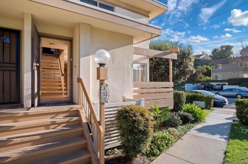 4062 Valeta St, San Diego, CA 92110-5871
