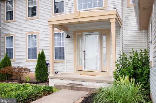 64 Cedar Grove Dr, Erial, NJ 08081-5284