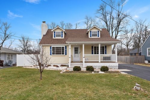 268 Cooper Rd, Mokena, IL 60451-1806