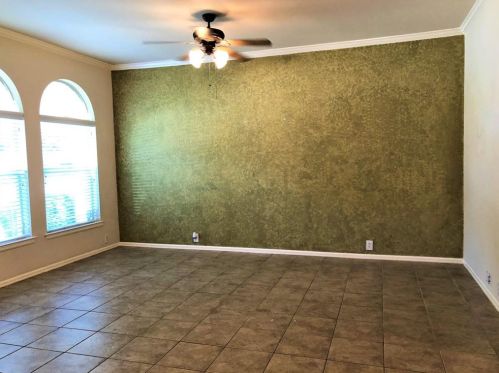 128 Henrietta St, Lewisville TX  75057-4026 exterior