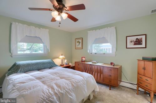 1631 Sunset Ave, Lancaster PA  17601-4355 exterior