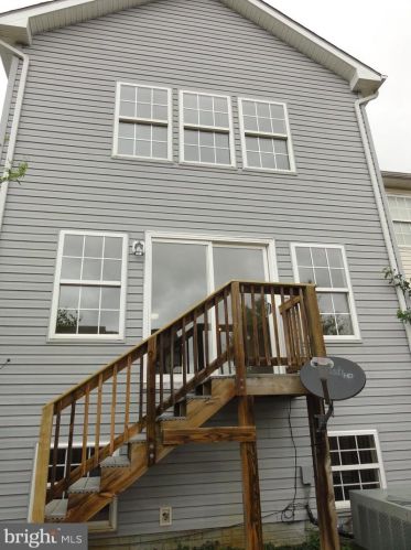 22 Crawford Dr, Charles Town WV 25414-6502 exterior