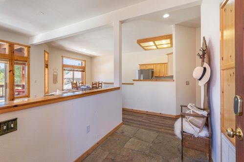 12541 Bear Meadow Ct, Truckee, CA 96161-8039