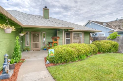 2964 6th St, Biggs, CA 95917-9726
