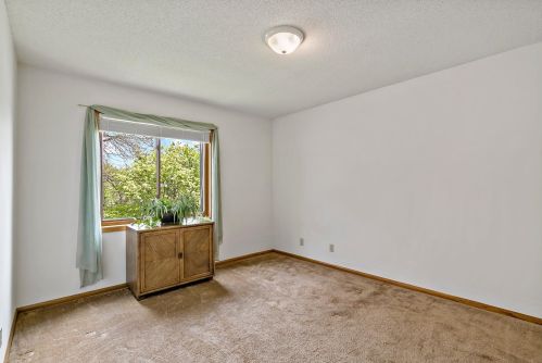 14145 Guthrie Ave, Saint Paul MN  55124-6752 exterior
