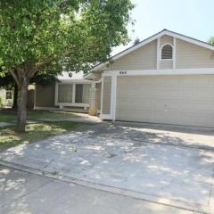 860 University Dr, Merced, CA 95348-2145