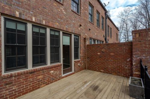 2912 Hermance Dr, Atlanta GA  30319-2704 exterior