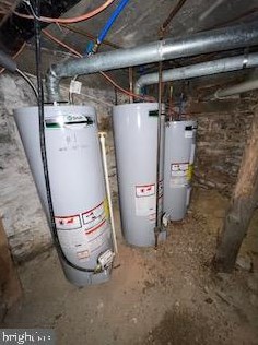 564 Broadway, Hanover PA 17331-2504 exterior