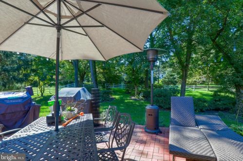 131 Bentley Ln, Lancaster PA  17603-6203 exterior