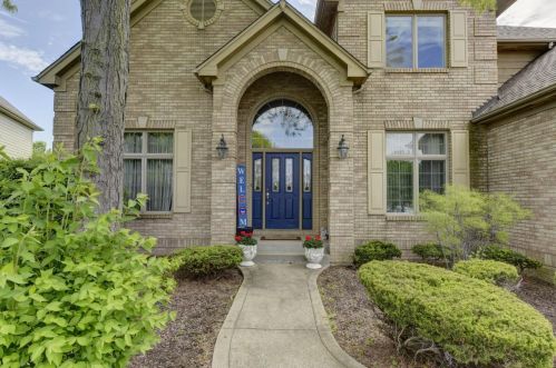 1948 Somerset Dr, Hammond, IN 46321-5158