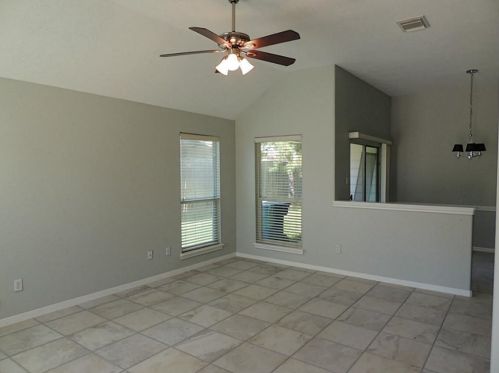 236 Canterbury Dr, Conroe TX  77303-1852 exterior