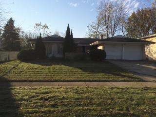 153 Richmond Dr, Lemont IL  60440-2736 exterior