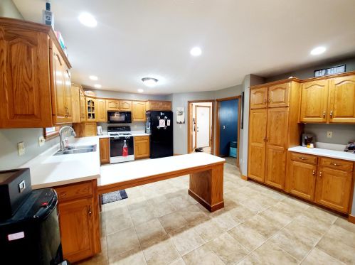 3598 Heatherwood Ave, Springfield OH  45503-5307 exterior