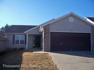 252 Forest Ln, Branson, MO 65616-8680