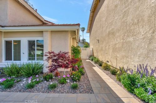 22 Delamesa, Irvine CA  92620-1838 exterior