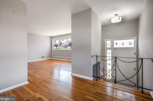 3934 Wendy Ln, Silver Spring, MD 20906-5236