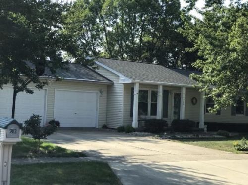 742 24th St, Charleston, IL 61920-2384