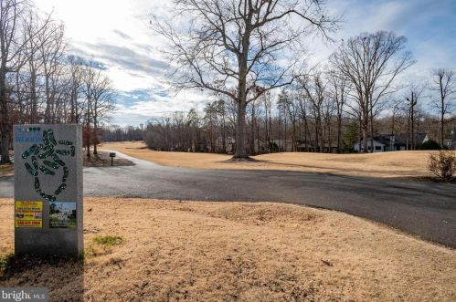 606 Mt Pleasant Dr, Locust Grove VA  22508-5112 exterior