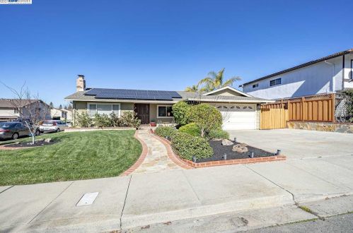 504 Malbec Ct, Pleasanton, CA 94566-6826