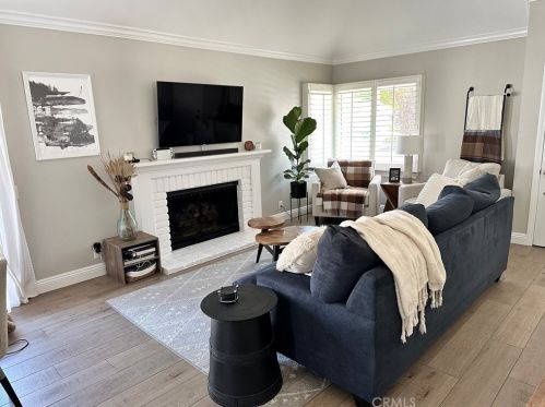 20 Spinnaker, Irvine, CA 92614-7064